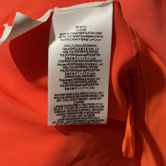 BCBG maxazria. Coral top. - Picture 8 of 10